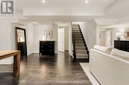 1045 Fair Birch Drive, Mississauga, ON - Indoor Photo Showing Living Room