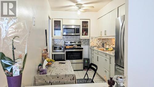 1306 - 455 Sentinel Road, Toronto, ON - Indoor Photo Showing Kitchen With Upgraded Kitchen