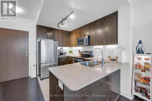 2010 - 3985 Grand Park Drive, Mississauga, ON - Indoor Photo Showing Kitchen With Double Sink With Upgraded Kitchen