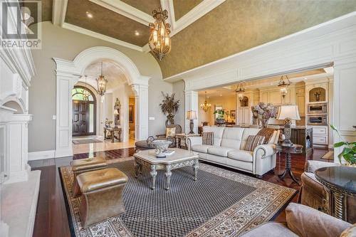 5652 Steeles Avenue W, Milton (Nelson), ON - Indoor Photo Showing Living Room