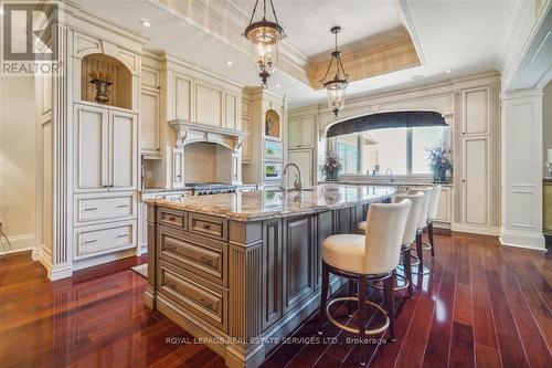 5652 Steeles Avenue W, Milton (Nelson), ON - Indoor Photo Showing Kitchen With Upgraded Kitchen