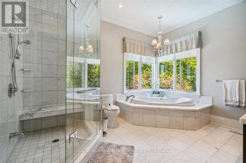 5652 Steeles Avenue W, Milton (Nelson), ON - Indoor Photo Showing Bathroom