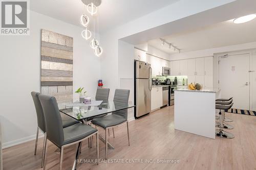 304 - 800 Lawrence Avenue W, Toronto W04, ON - Indoor Photo Showing Dining Room