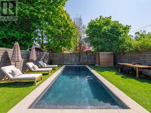 37 Elmview Drive, Toronto (Birchcliffe-Cliffside), ON - Outdoor With In Ground Pool