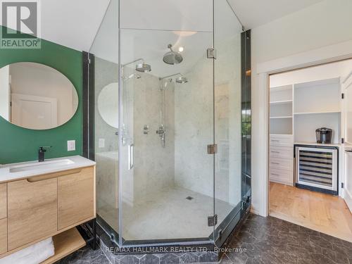 37 Elmview Drive, Toronto (Birchcliffe-Cliffside), ON - Indoor Photo Showing Bathroom