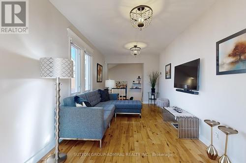3722 St. Clair Avenue E, Toronto E08, ON - Indoor Photo Showing Living Room