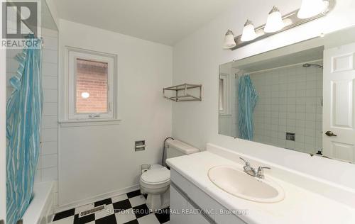 98 Mcmorran Crescent, Vaughan, ON - Indoor Photo Showing Bathroom