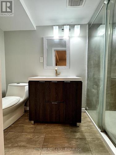 52 Dunsmore Lane, Barrie, ON - Indoor Photo Showing Bathroom