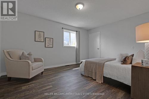 99 Willow Glen Drive, Kawartha Lakes (Lindsay), ON - Indoor Photo Showing Bedroom