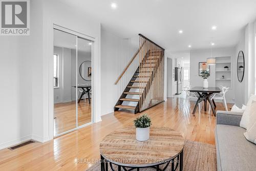 280 Roselawn Avenue, Toronto, ON - Indoor Photo Showing Living Room