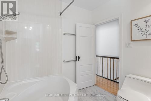 280 Roselawn Avenue, Toronto, ON - Indoor Photo Showing Bathroom