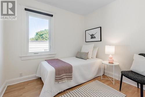 280 Roselawn Avenue, Toronto, ON - Indoor Photo Showing Bedroom