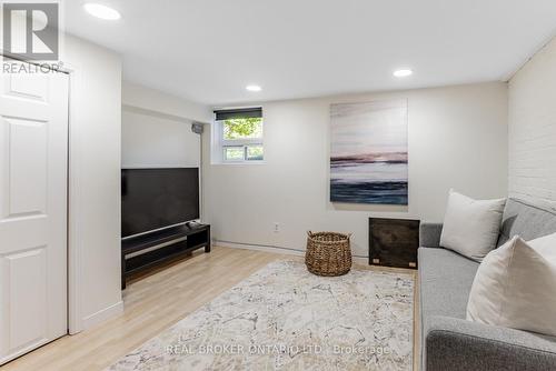 280 Roselawn Avenue, Toronto, ON - Indoor