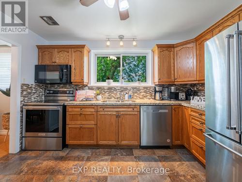 36 Tristan Crescent, Toronto, ON - Indoor Photo Showing Kitchen With Stainless Steel Kitchen