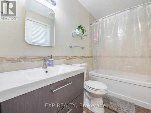 36 Tristan Crescent, Toronto, ON - Indoor Photo Showing Bathroom