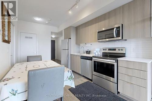 505 - 3237 Bayview Avenue, Toronto (Bayview Woods-Steeles), ON - Indoor Photo Showing Kitchen