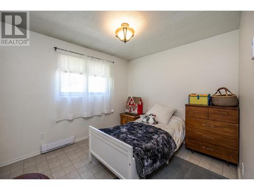 19255 Chief Lake Road, Prince George, BC - Indoor Photo Showing Bedroom