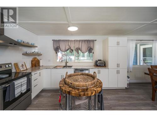 19255 Chief Lake Road, Prince George, BC - Indoor Photo Showing Kitchen With Double Sink