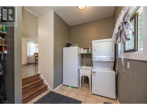 19255 Chief Lake Road, Prince George, BC - Indoor Photo Showing Laundry Room