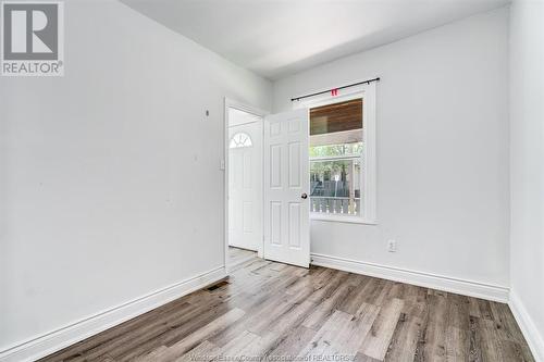 242 Josephine Avenue, Windsor, ON - Indoor Photo Showing Other Room