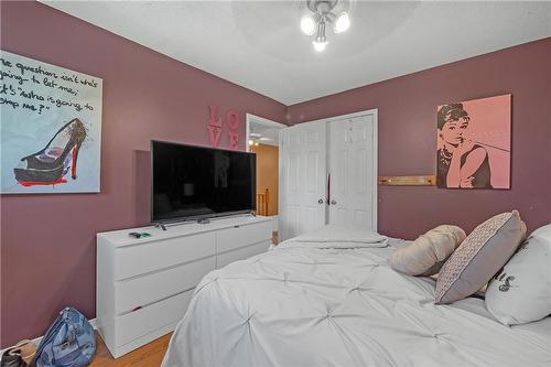 6164 Osprey Boulevard, Mississauga, ON - Indoor Photo Showing Bedroom