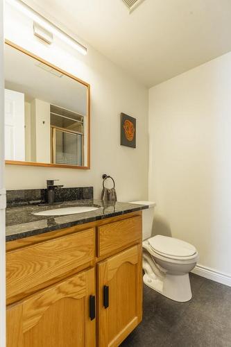 432 Main Street E|Unit #401, Hamilton, ON - Indoor Photo Showing Bathroom