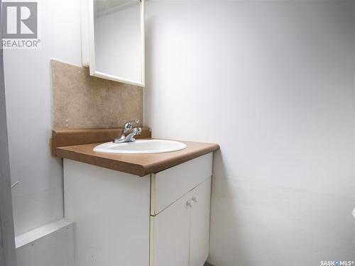 1156 Athol Street, Regina, SK - Indoor Photo Showing Bathroom