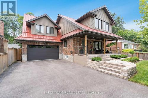 92 Nelson Street, Barrie, ON - Outdoor With Deck Patio Veranda