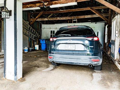 Garage - 4225 Av. Hébert, Bécancour, QC - Indoor Photo Showing Garage