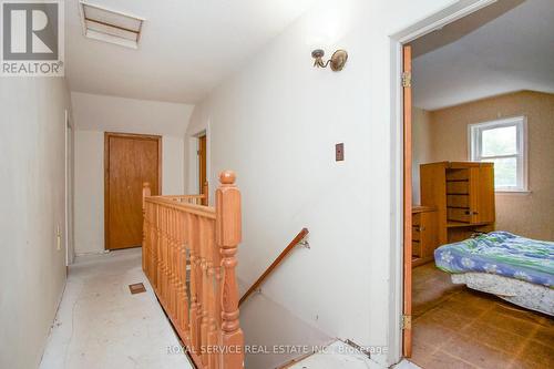 4504 Highway 2, Clarington, ON - Indoor Photo Showing Bedroom