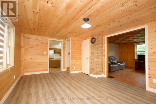 4504 Highway 2, Clarington, ON - Indoor Photo Showing Other Room