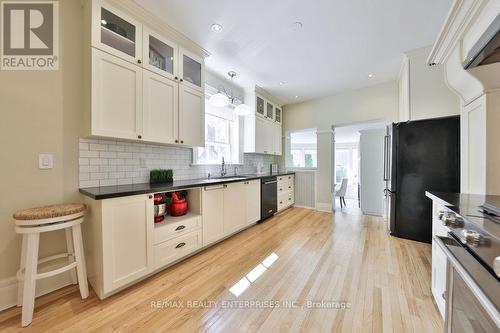 1234 Old River Road, Mississauga, ON - Indoor Photo Showing Kitchen With Upgraded Kitchen