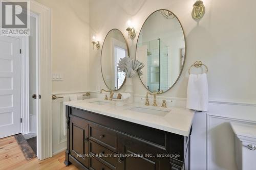 1234 Old River Road, Mississauga, ON - Indoor Photo Showing Bathroom