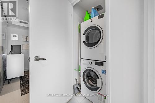 404S - 10 Gibbs Road, Toronto, ON - Indoor Photo Showing Laundry Room