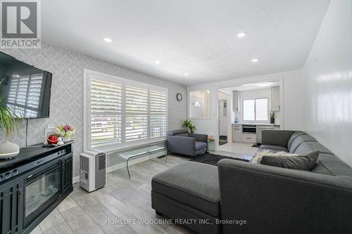 67 Allenby Avenue, Toronto, ON - Indoor Photo Showing Living Room