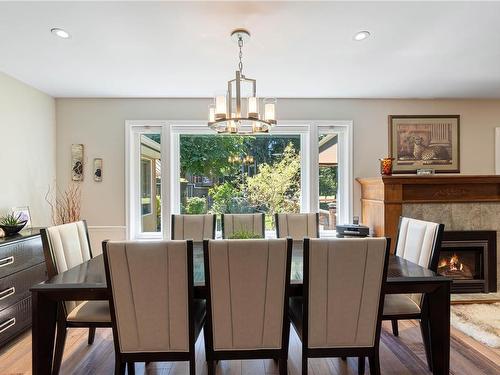 750 Quilchena Cres, Nanaimo, BC - Indoor Photo Showing Dining Room With Fireplace