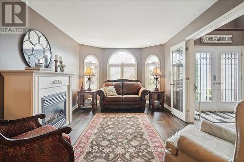 126 Gurnett Drive, Hamilton, ON - Indoor Photo Showing Living Room With Fireplace