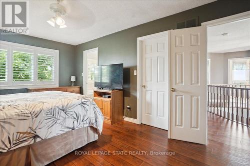 126 Gurnett Drive, Hamilton, ON - Indoor Photo Showing Bedroom