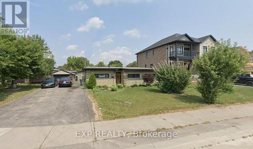 7501 Homeside Gardens, Mississauga, ON - Outdoor With Facade