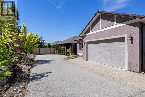 1077 Peak Point Drive, West Kelowna, BC - Outdoor