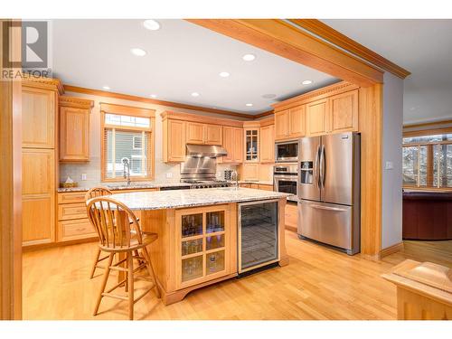 490 Monashee Road, Vernon, BC - Indoor Photo Showing Kitchen With Upgraded Kitchen