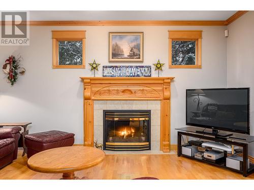 490 Monashee Road, Vernon, BC - Indoor Photo Showing Living Room With Fireplace