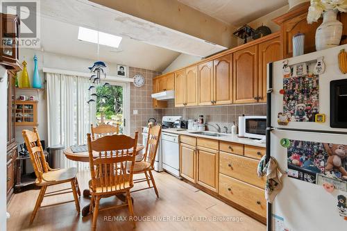 37 Bertmount Avenue, Toronto, ON - Indoor Photo Showing Other Room