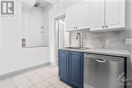 455/457 Somerset Street W, Ottawa, ON - Indoor Photo Showing Kitchen