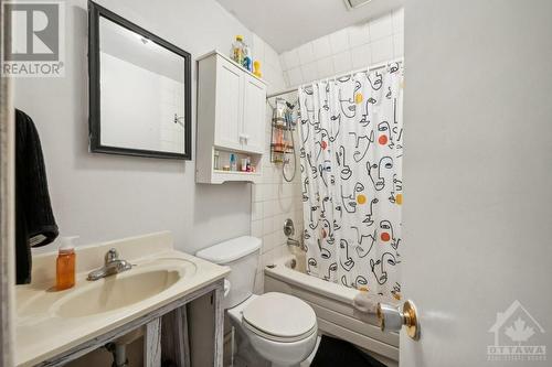 455/457 Somerset Street W, Ottawa, ON - Indoor Photo Showing Bathroom