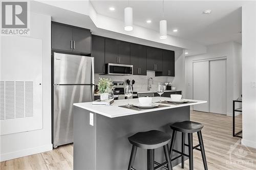 177 Armstrong Street Unit#402, Ottawa, ON - Indoor Photo Showing Kitchen With Stainless Steel Kitchen With Upgraded Kitchen