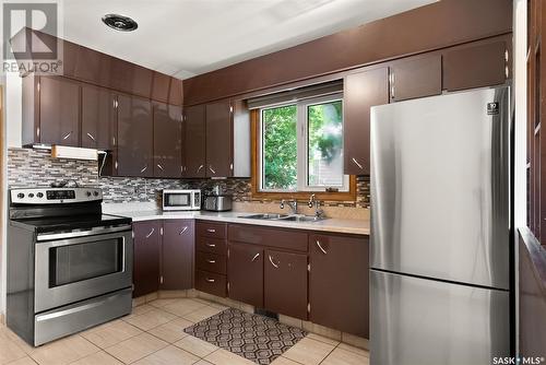 1359 Royal Street, Regina, SK - Indoor Photo Showing Kitchen With Double Sink