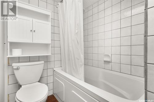 1359 Royal Street, Regina, SK - Indoor Photo Showing Bathroom