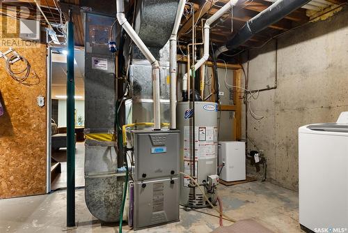 1359 Royal Street, Regina, SK - Indoor Photo Showing Basement