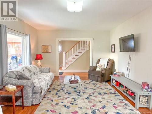 204 Broadway Street, Woodstock, NB - Indoor Photo Showing Living Room